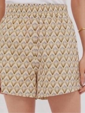 NWOT High-Waist Printed Geo Floral Shorts - Cream
